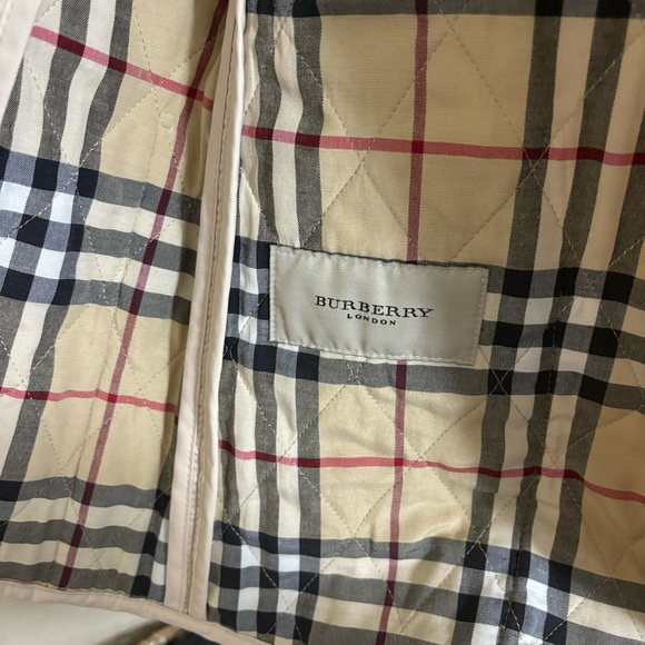 Burberry Barn Jacket/Coat Off White With Novacheck Lining/Cuffs Size S - Picture 7 of 16
